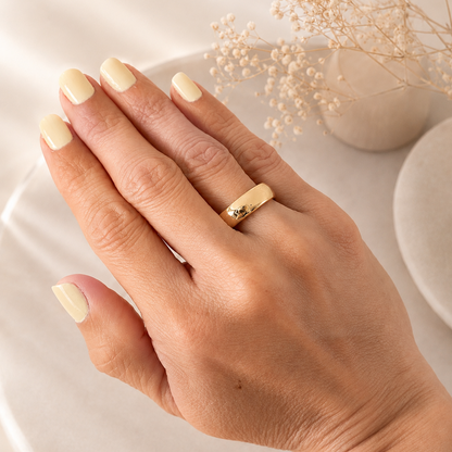 Wedding Ring / 3.35 gr / Size 10 / 6 mm / 18K Gold