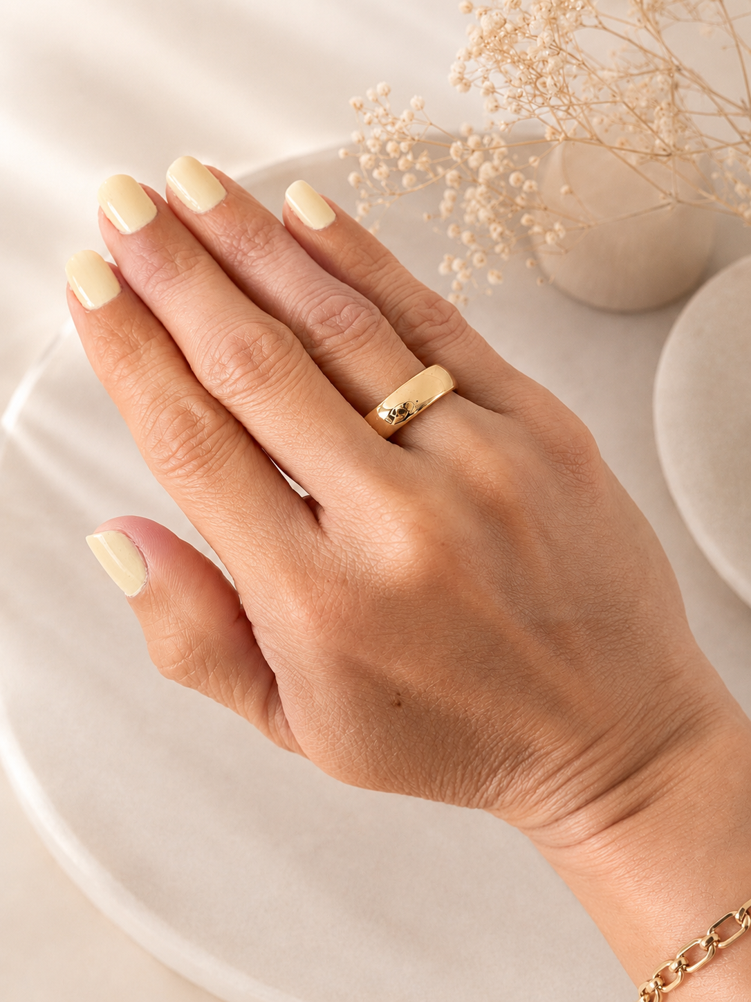 Wedding Ring / 2.7 gr / Size 6 / 6 mm / 18K Gold