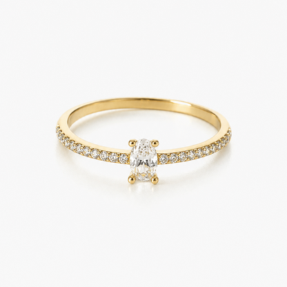 Solitaire Ring / 1.25 gr / Size 7 1/2 / 18K Italian Gold