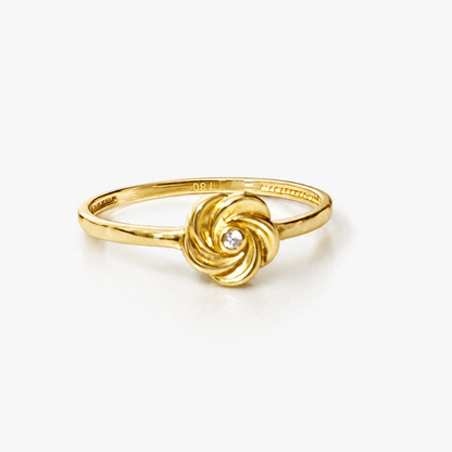 Flower Ring / 1.15 gr / Size 7 / 18K Italian Gold