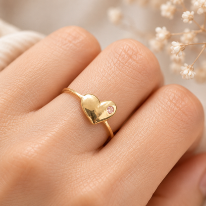 Heart Ring / 1.03 gr / Size 6 1/2 / 18K Gold