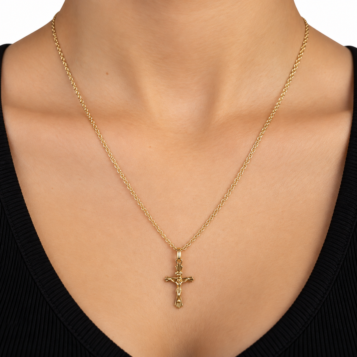 Bismarck Chain With Cross Pendant / 2.6 gr / 45 cm / 2 mm / 18K Italian Gold