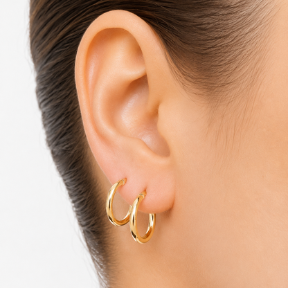 Smooth Baby Hoop Earrings / 0.75 gr / 1.5 cm / 18k Italian Gold