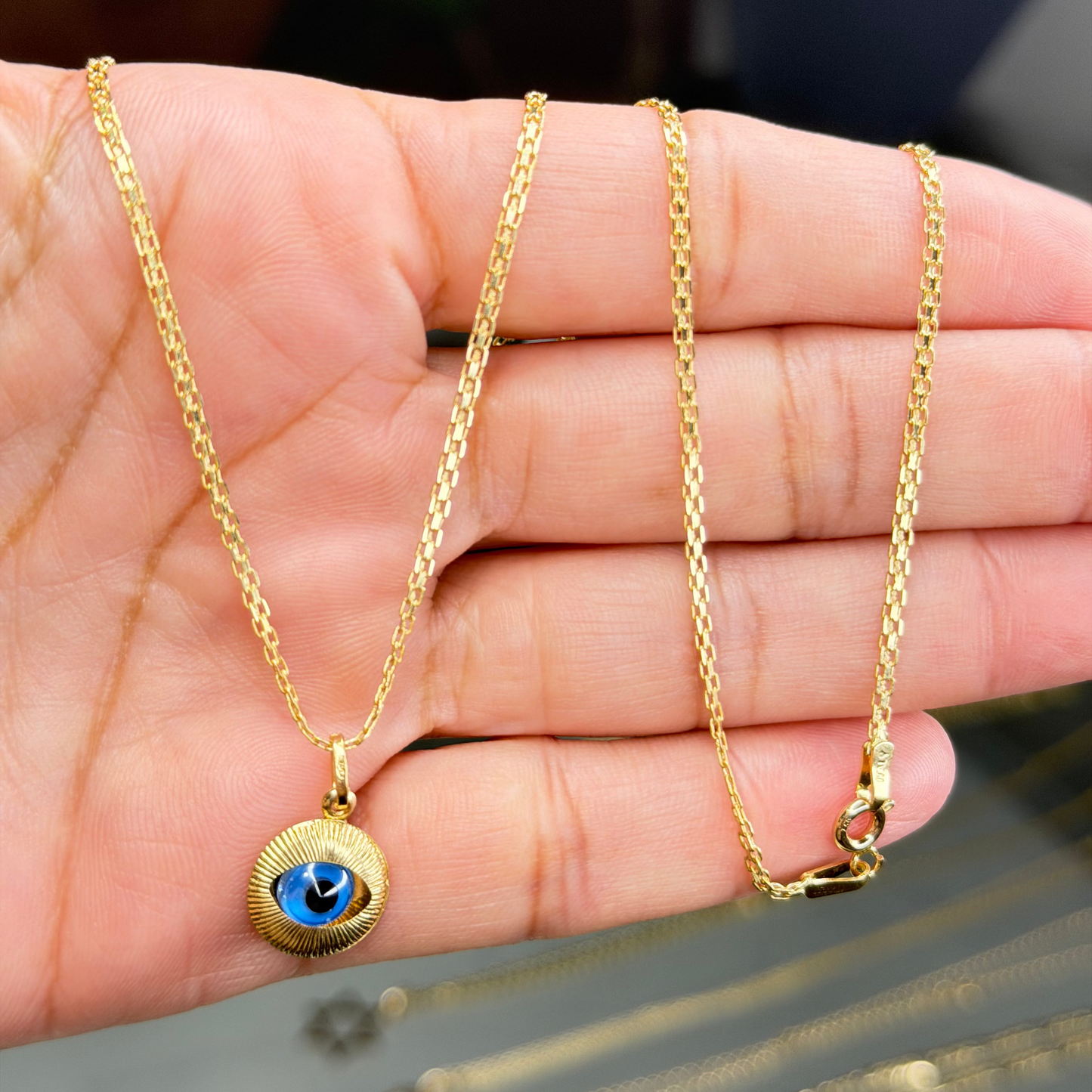 Bismarck Chain With Pendant / 3.95g/ 45cm/ 2mm/ 18K Italian Gold