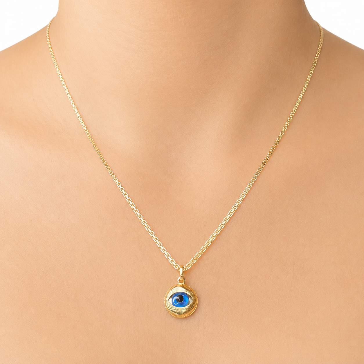 Bismarck Chain With Pendant / 3.95g/ 45cm/ 2mm/ 18K Italian Gold