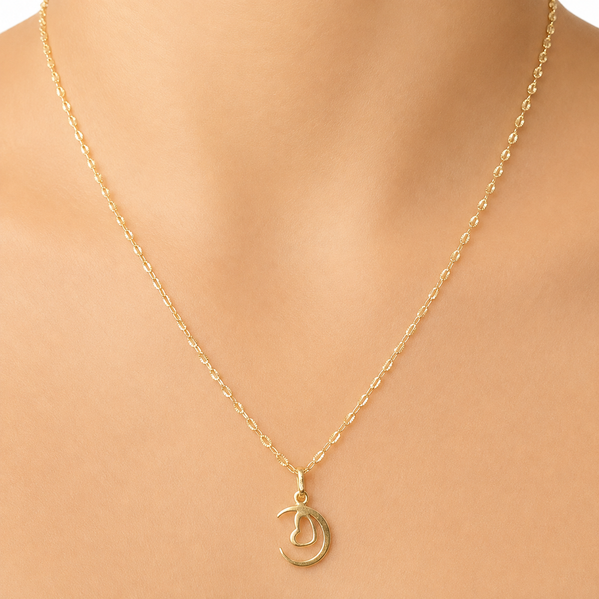 Forzatina Chain with Moon Heart Pendant / 2.45 g / 45 cm / 2 mm / 18K Italian Gold