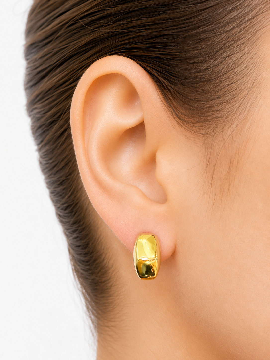 Luna Stud Earrings / 1.85 gr / 18K Italian Gold