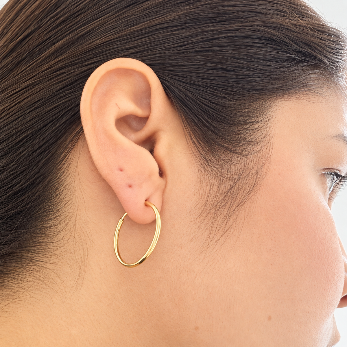 Thin Hoop Earrings / 1.37 gr / 2.5 cm / 18K Italian Gold