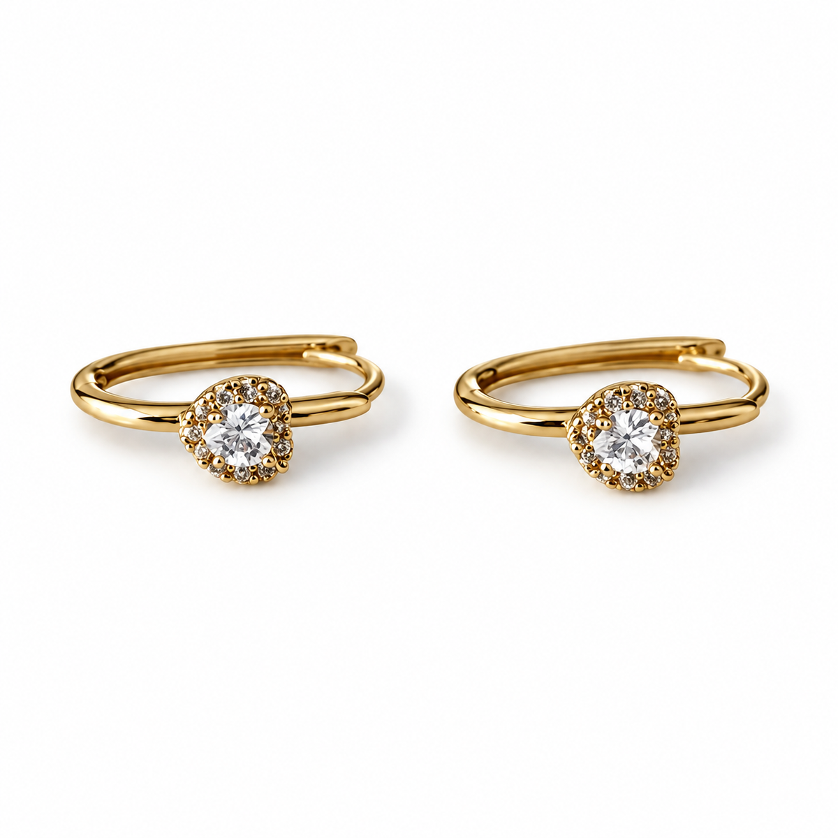 Halo Zirconia Huggie Earrings
/1.77gr / 1.6cm / 18k Italian Gold