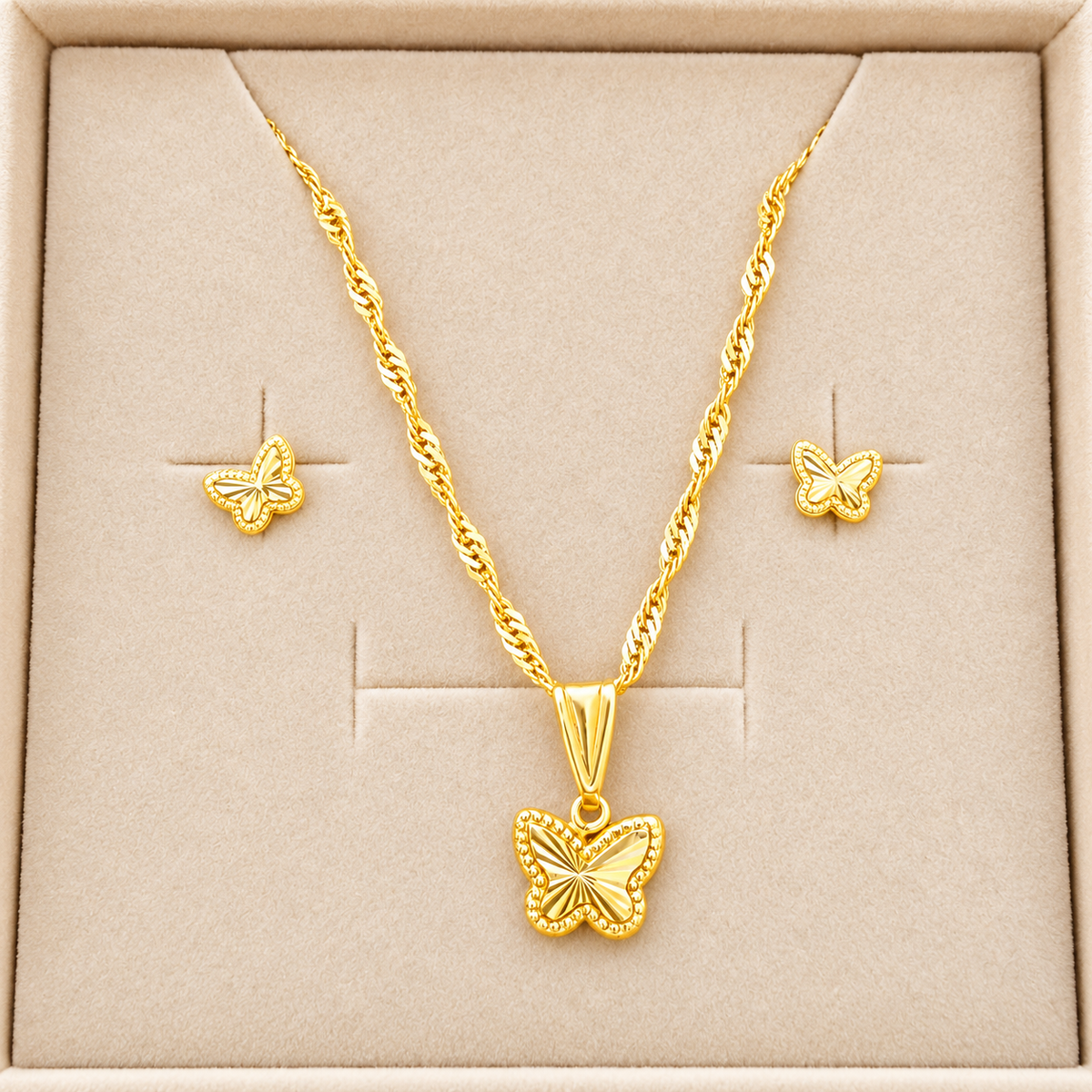 Chain, Pendant & Earrings Set / 2.1 gr / 50 cm / Earrings / 0.5 / 18K Gold