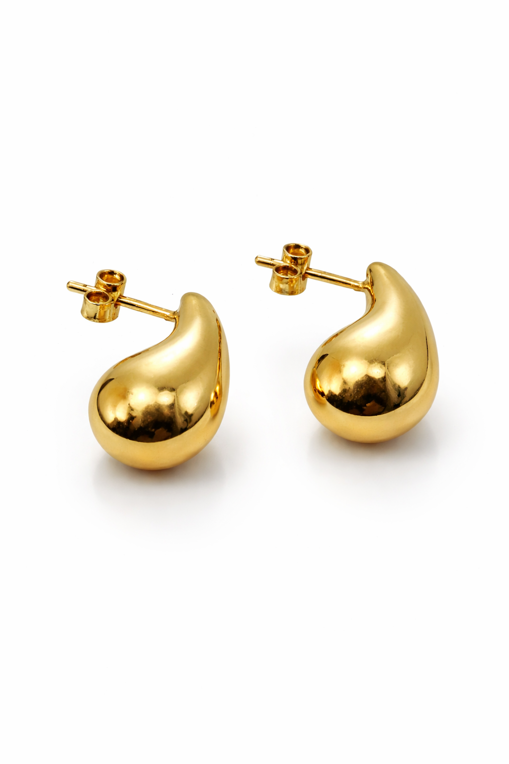 PENDIENTES DE BOTÓN CON FORMA DE GOTA