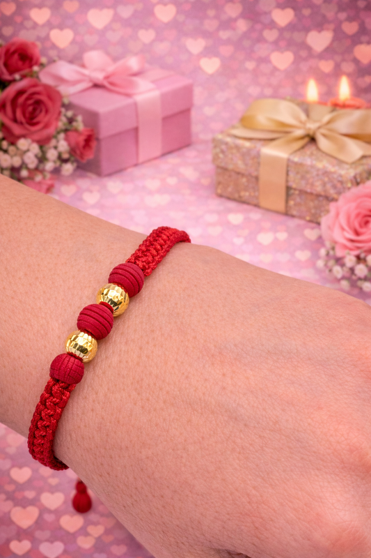 Bracelet with gold beads