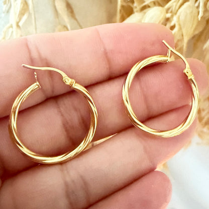 Marilyn Twisted Hoop Earrings/ 1.4 gr / 3.5 cm / 18K Italian Gold