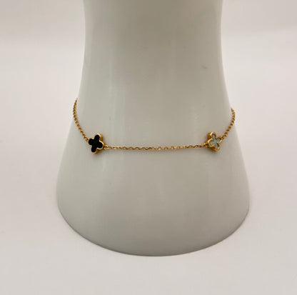 WHITE AND BLACK CLOVER BRACELET