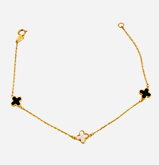 WHITE AND BLACK CLOVER BRACELET