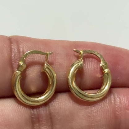 Nikol  Hoop Earrings / 1.4 gr / 1.4cm / 18k Italian Gold