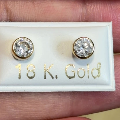 PENDIENTES DE PIEDRA CENTRAL
