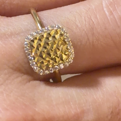Square Ring / 1.88 gr / Size 7 / 18K Italian Gold