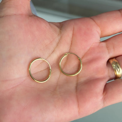 Thin Hoop Earrings / 1.02gr / 1.8cm / 18k Italian Gold