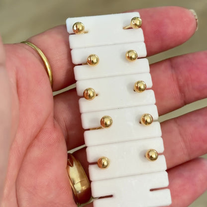 STUD EARRINGS / NO. 3/ 3MM / 18K GOLD
