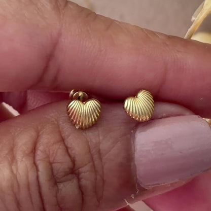 Ribbed Heart Earrings / Per piece / 0.5 mm / 18K Italian Gold