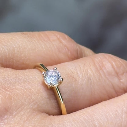 Anillo solitario de oro italiano de 18K con piedra cuadrada / 1,86 / Talla 6