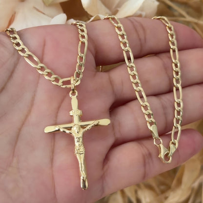 Cadena Fígaro con dije / 8.6 gr / 60 cm / 4.8 mm / Oro italiano 18K