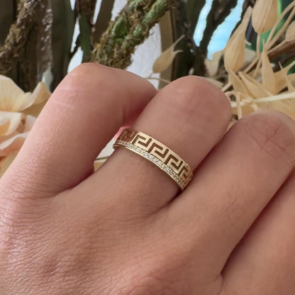 Versa Zirconia Solitary Ring / 1.83 g / Size 7 1/2 / 18K Italian Gold