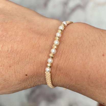 Pulsera de perlas con cuentas de oro
/4mm
