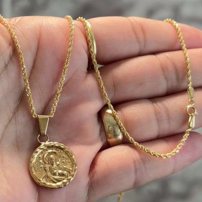 Cadena de cuerda con colgante/ 4.57g/ 60cm/ 2mm/ Oro italiano de 18K