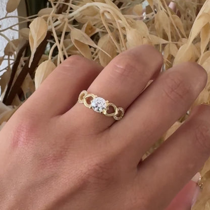 Infinity Love Stone Solitaire Ring / 2.41g / Size 7 3/4/ 18K Italian Gold