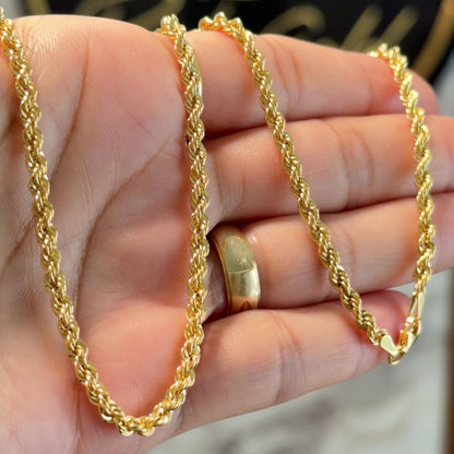Cadena Fígaro con Colgante / 8g / 60cm / 3mm / Oro Italiano de 18K