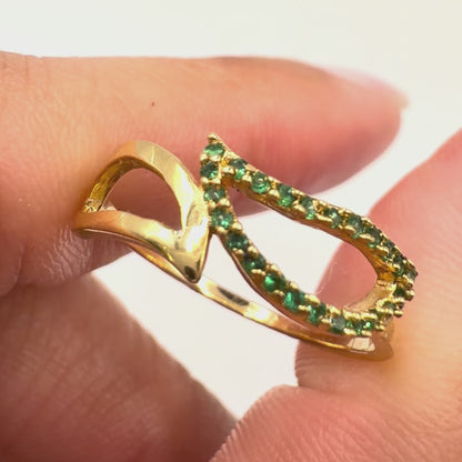 LEAF RING WITH GREEN STONES