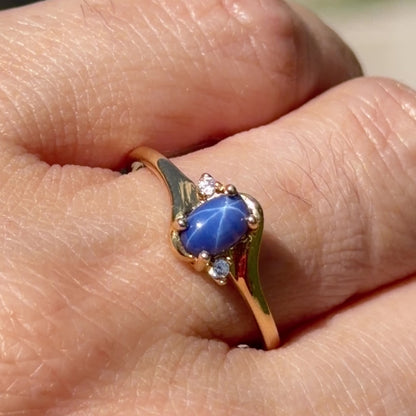 Blue Star Sapphire Ring / 1.45 gr / Size 7 3/4 / 18K Gold