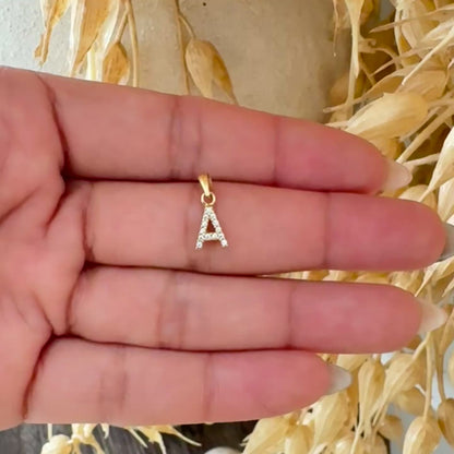 Letter A Pendant Zirconia / 0.66 gr / 1.4 cm / 18K Italian Gold