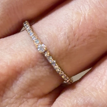 Solitaire Ring / 1.55 gr / Size 7 / 18K Italian Gold