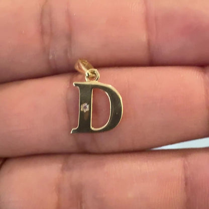 Letter D Pendant / 0.81 gr / 1.7 cm / 18K Italian Gold