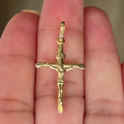 Colgante de cruz / 2.42gr / 4.5cm / Oro italiano de 18K