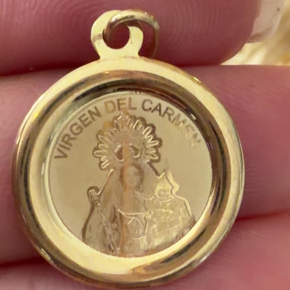 Our Lady of Mount Carmel Pendant
/ 1.25gr / 2.5cm / 18K Italian Gold