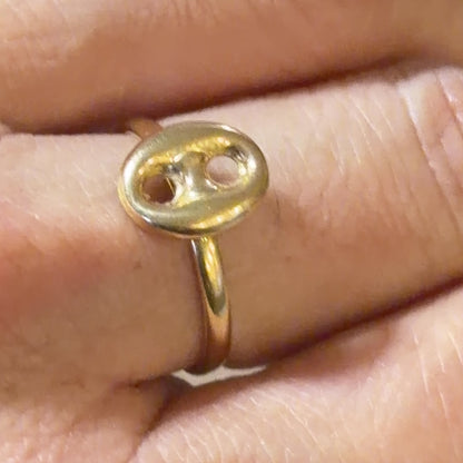 Gucci Ring / 1.85 gr / Size 6 / 18K Gold