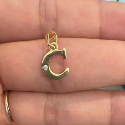 Letter C Pendant / 0.67 gr / 1.6 cm / 18K Italian Gold