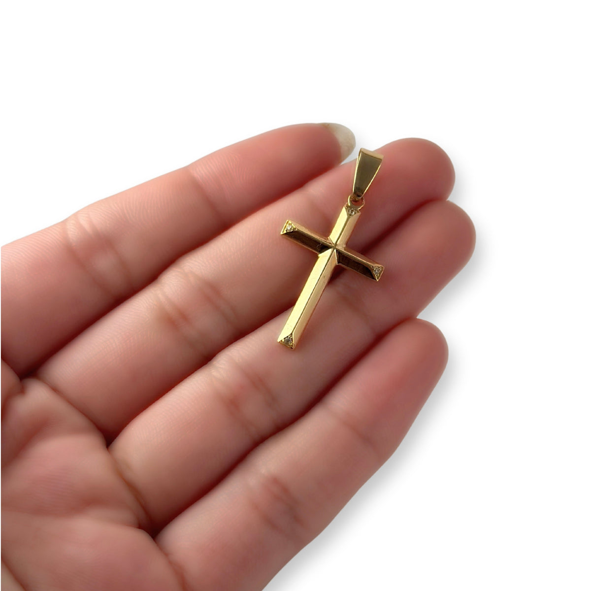 Colgante de cruz tallada con circonita cúbica / 2.25 gr / 3 cm / Oro italiano de 18K