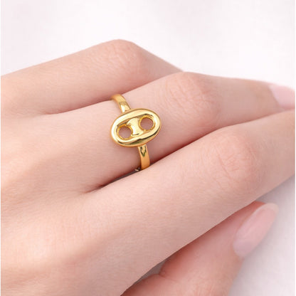 Gc Ring / 1.85 gr / Size 6 / 18K Gold