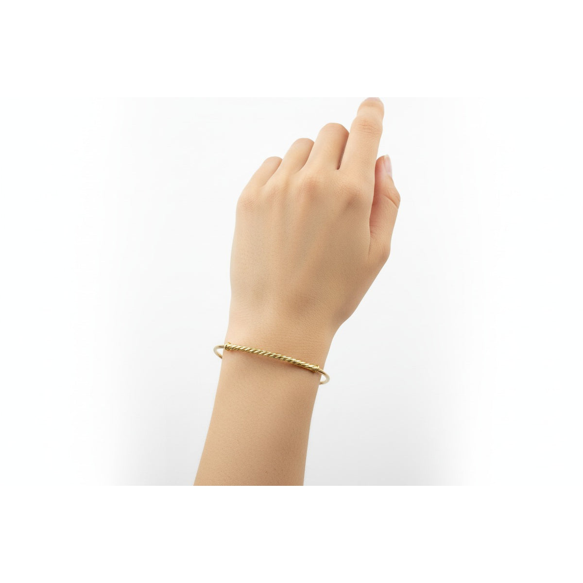 Pulsera de cuerda rígida / 3.25 gr / 16 cm / Oro italiano de 18K