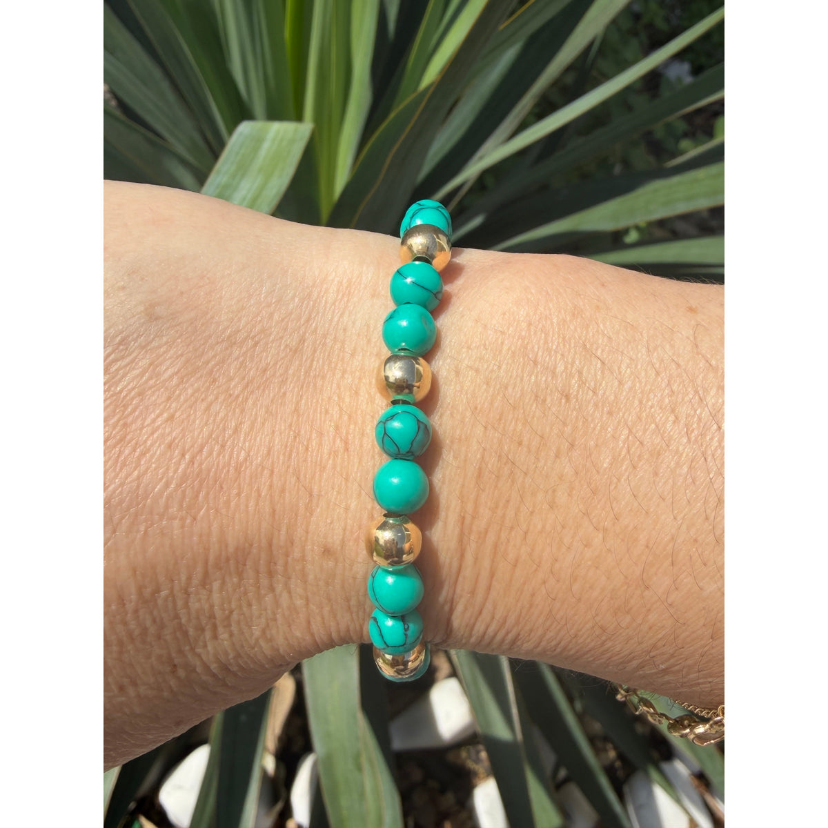 Turquoise Elastic Bracelet / 4 Gold Beads / 6 mm / 18K Gold