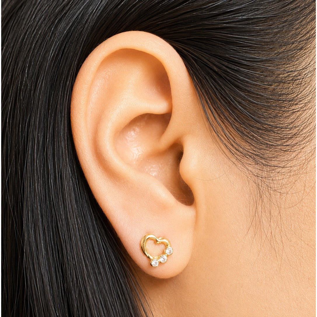Heart Stud Earrings / 0.75 gr / 1 cm / 18K Italian Gold