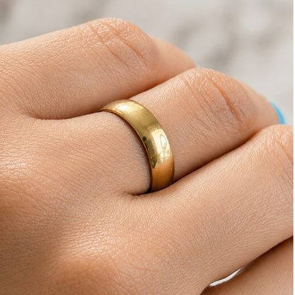 Wedding Ring / 2.83 gr / Size 10 1/2 / 5 mm / 18K Gold